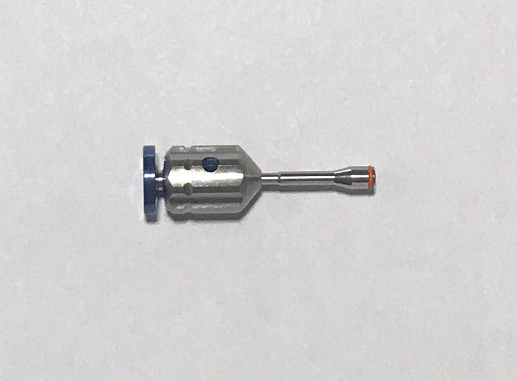 Mini hand driver with engine blade